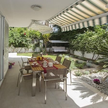 Deluxe Apartment Lea With Large Garden Split Exterior photo